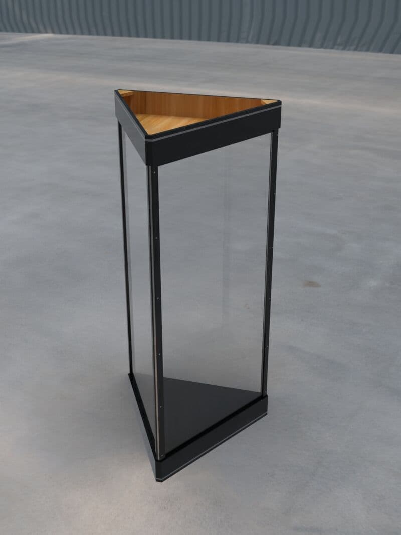 Triangular enclosure detail