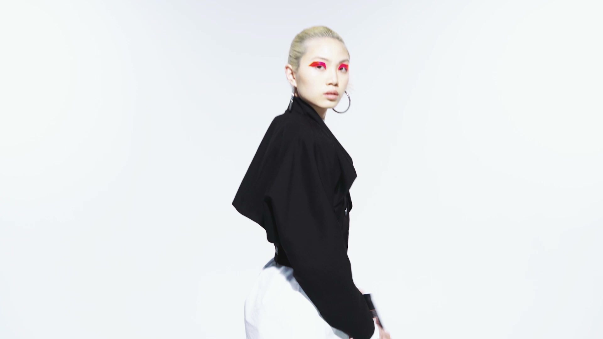 Self China — Easy Chic